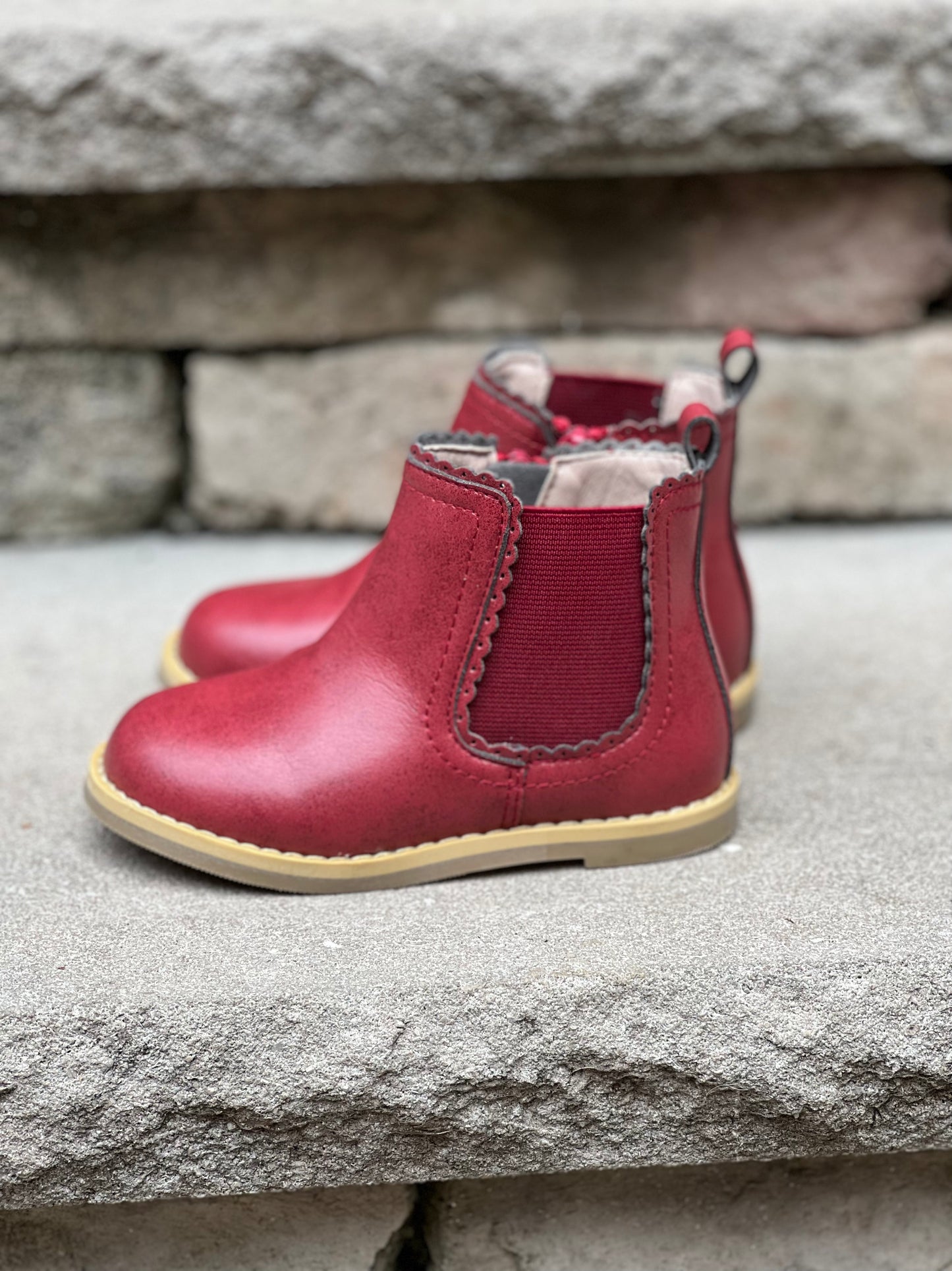Vintage Chelsea Boot Red with Scallop - Girls